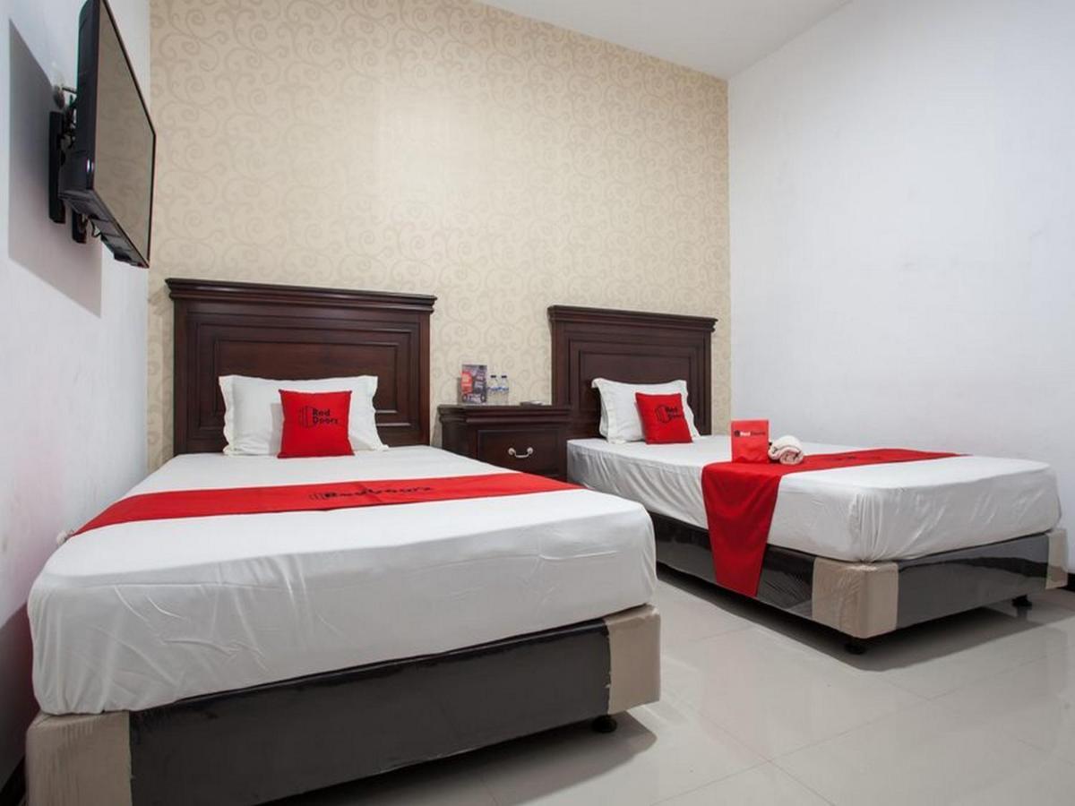 Reddoorz Near Taman Krida Budaya Маланг Екстериор снимка